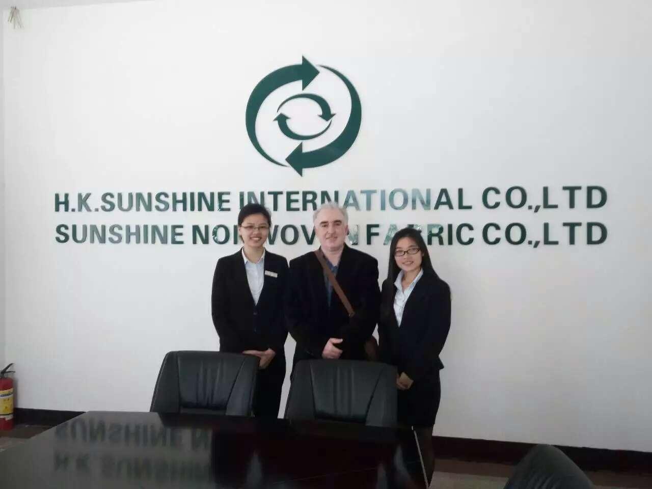 Welcome Azmat Khattak to visit sunshine company